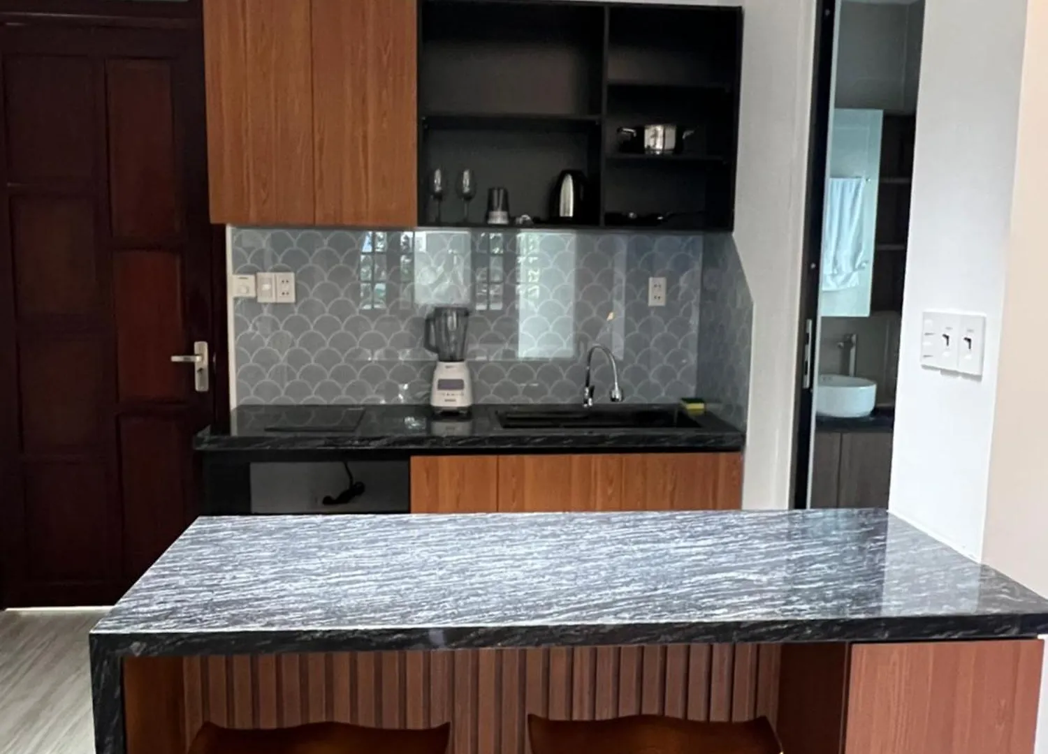 Renovated Near My Khe Beach Cozy And Quiet Rooms Boutique Apartment Da Nang Vietnam